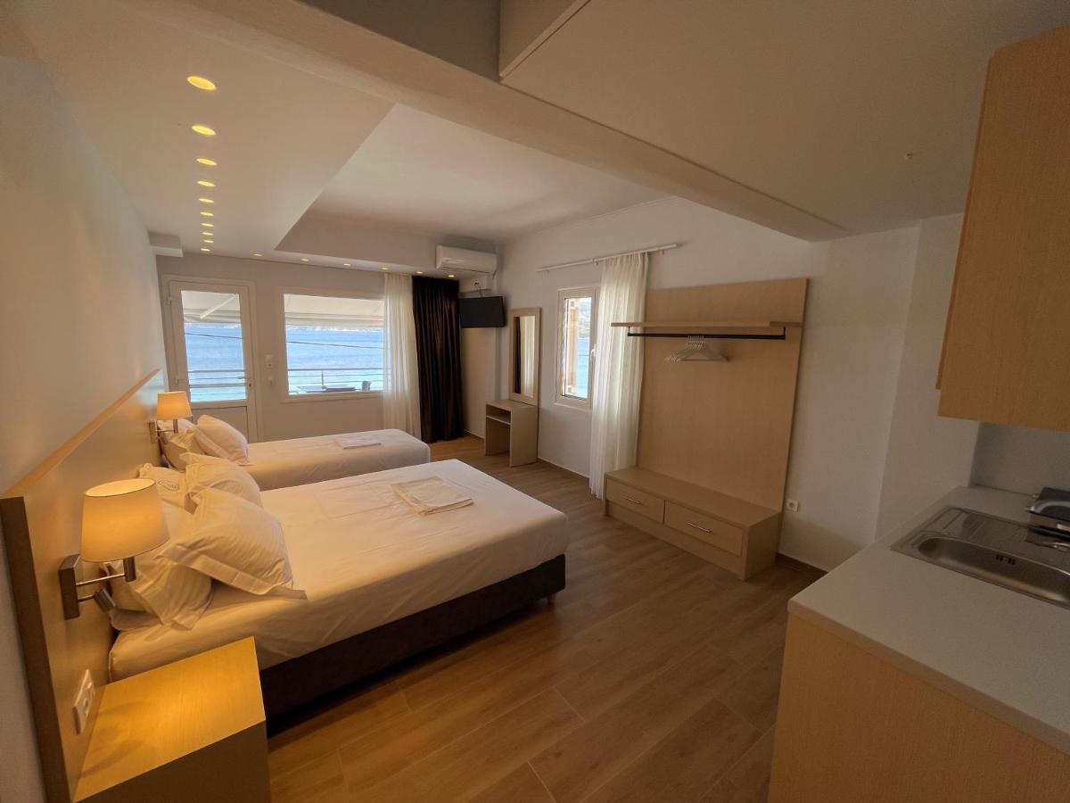 אגיוי אפוסטולי Thalassa View מראה חיצוני תמונה