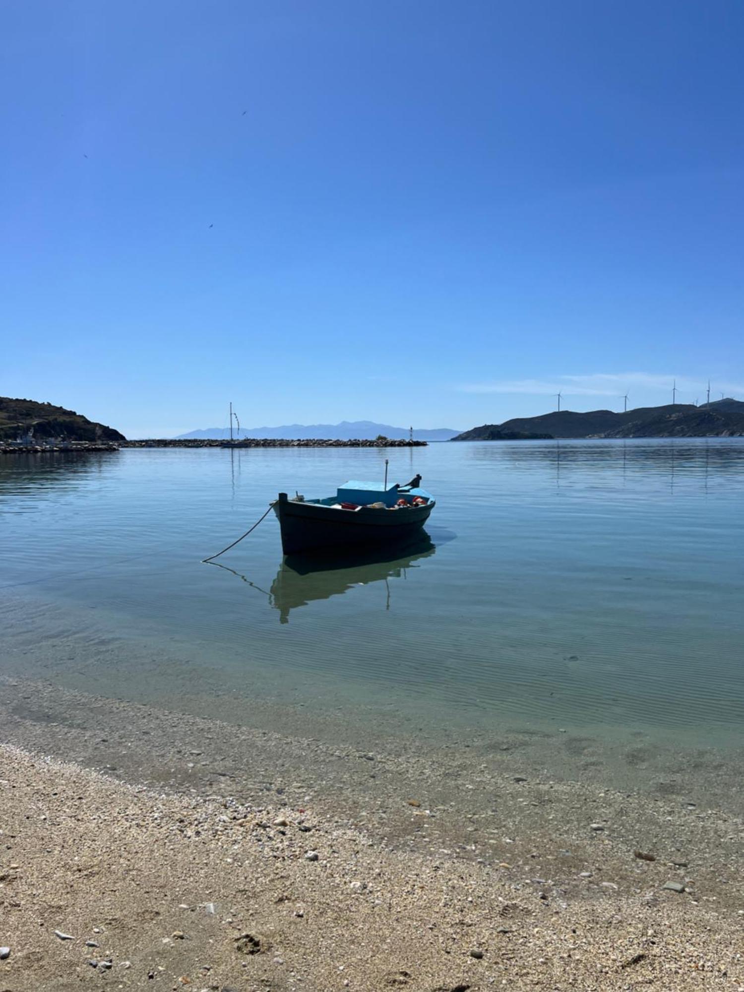 אגיוי אפוסטולי Thalassa View מראה חיצוני תמונה
